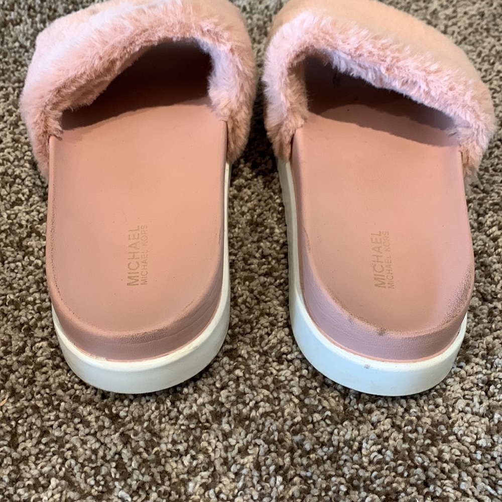 Michael Kors TRIXIE Fur Slides, Pink / US 8 GUC - Picture 5 of 8